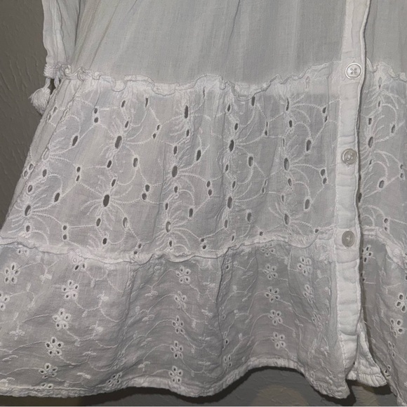 🌴 🩵 Beautiful White Cover Up Dress - Picture 2 of 6